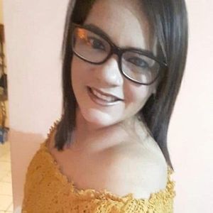 Meet your Posher, Gloria